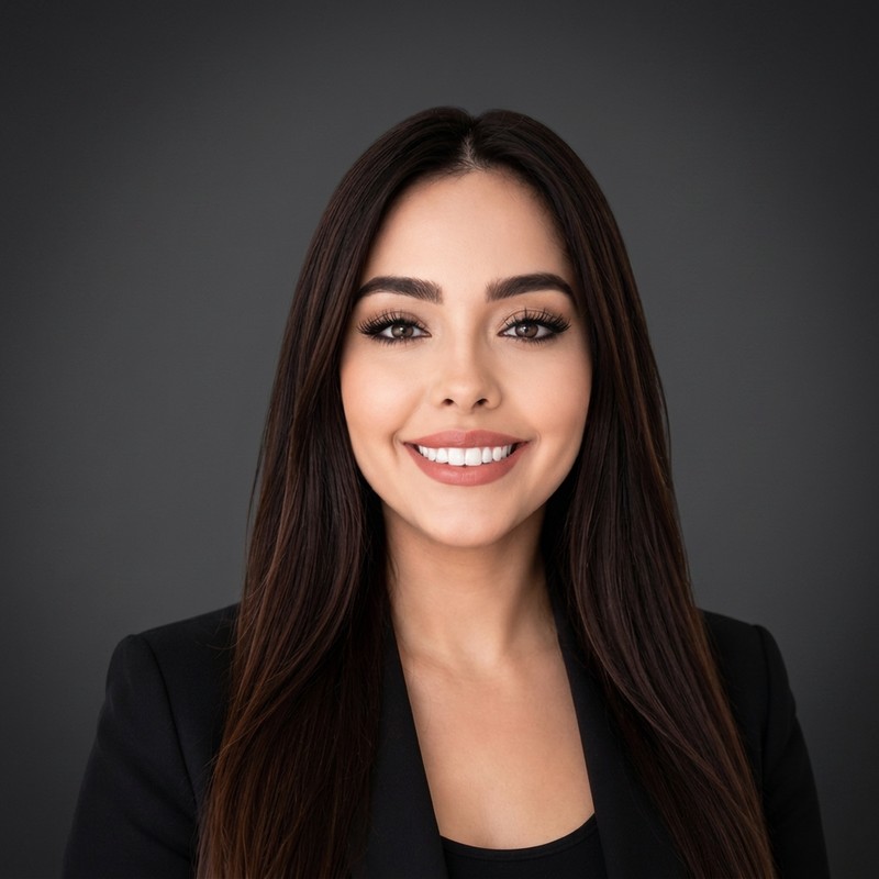 Leslie Alvarez, Loan Officer Assistant at the Star Financial Pico Lending Team